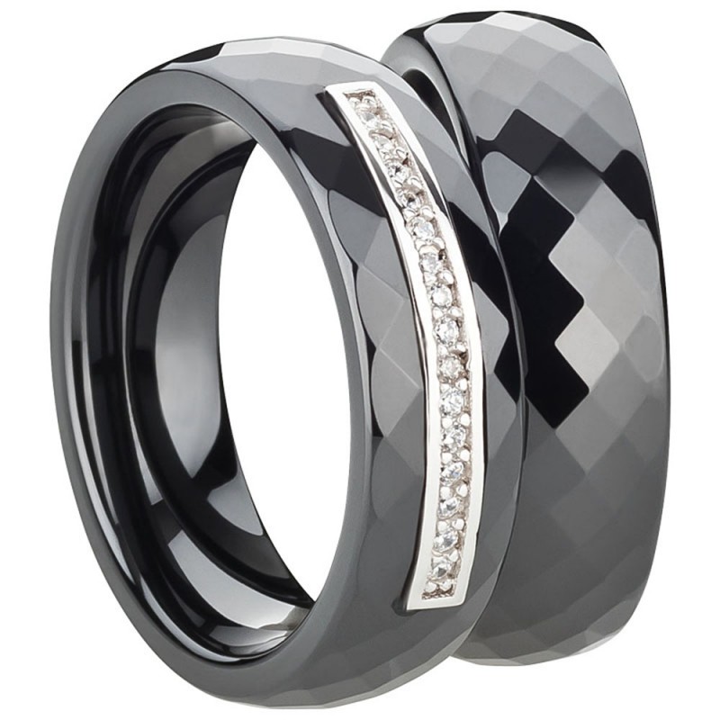 Schwarz in schwarz Partnerringe Verlobungsringe Trauringe Ringe aus Keramik 